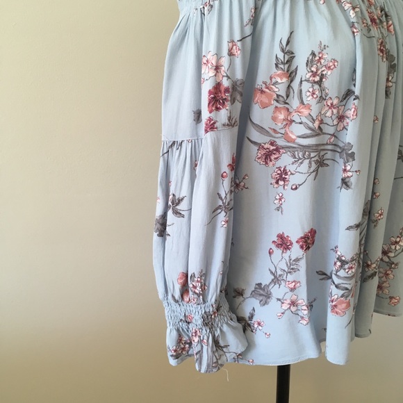 Zara off the shoulder top. Size small - Picture 3 of 4